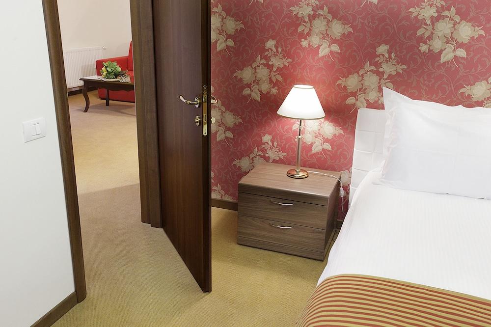 Hotel Boutique Belvedere Sinaia Kültér fotó