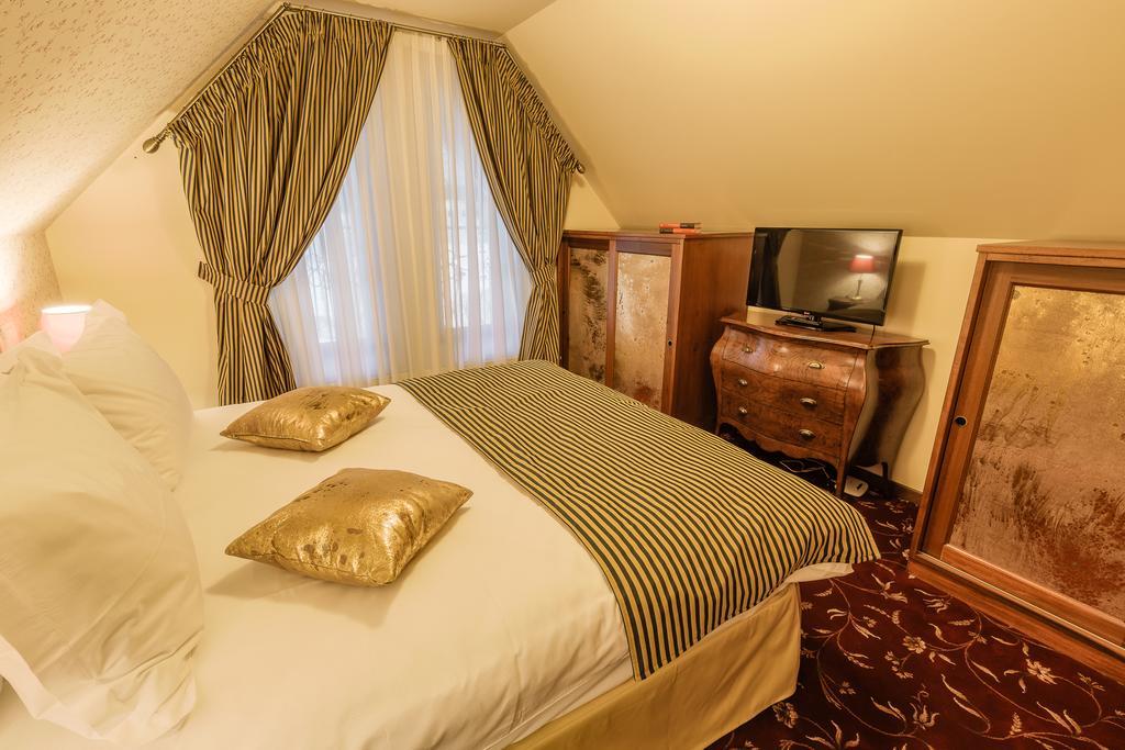 Hotel Boutique Belvedere Sinaia Kültér fotó