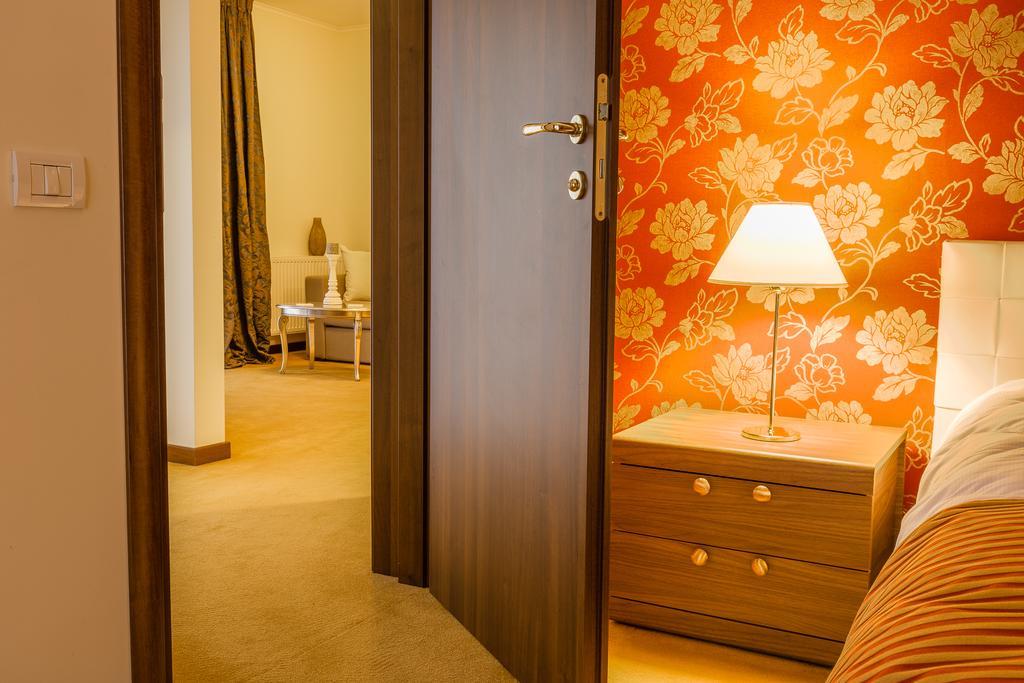 Hotel Boutique Belvedere Sinaia Kültér fotó
