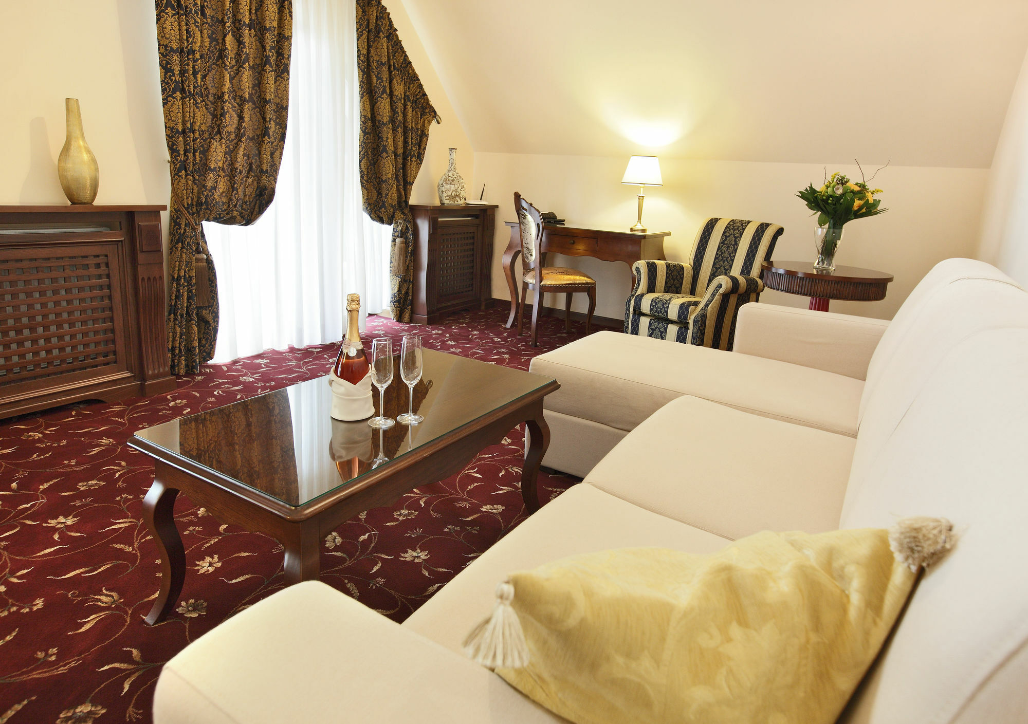 Hotel Boutique Belvedere Sinaia Kültér fotó