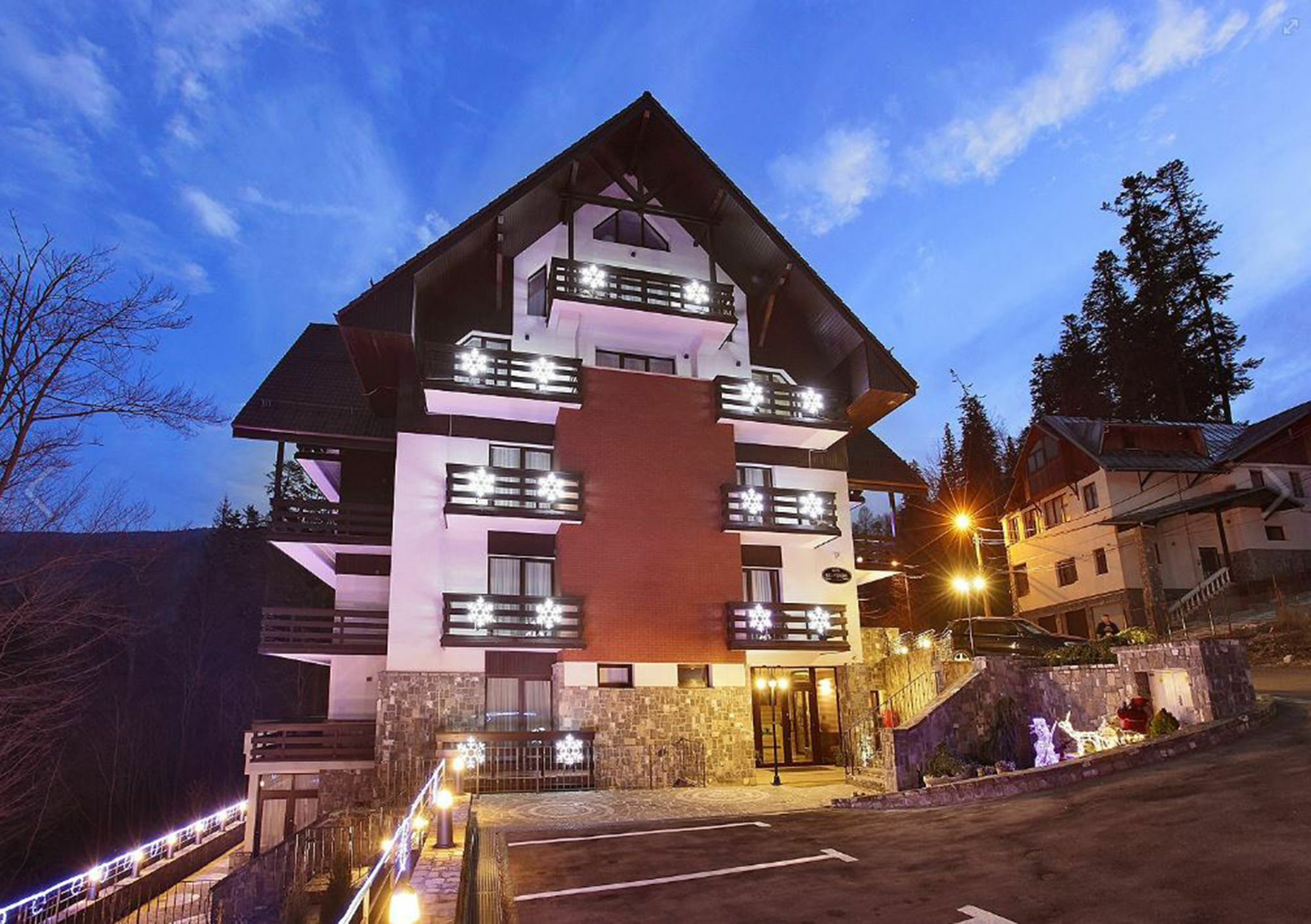 Hotel Boutique Belvedere Sinaia Kültér fotó