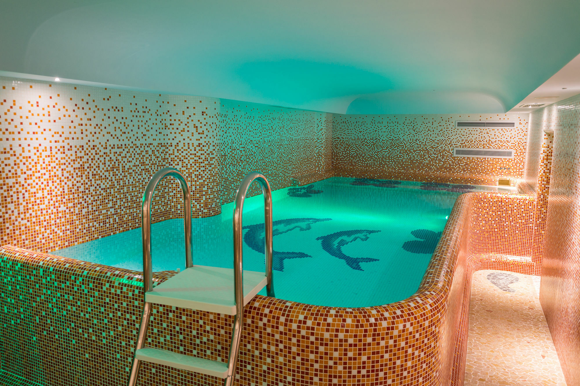 Hotel Boutique Belvedere Sinaia Kültér fotó
